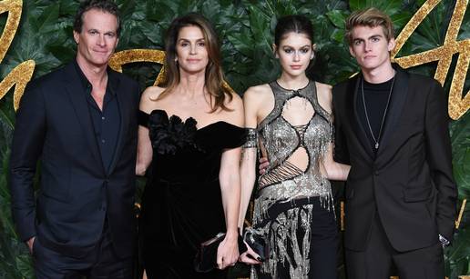 &Scaron;ok u obitelji Cindy Crawford! Preminuo njen sin Presley (27)