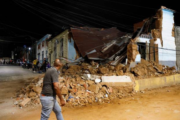 Aftermath of an earthquake in Caracas