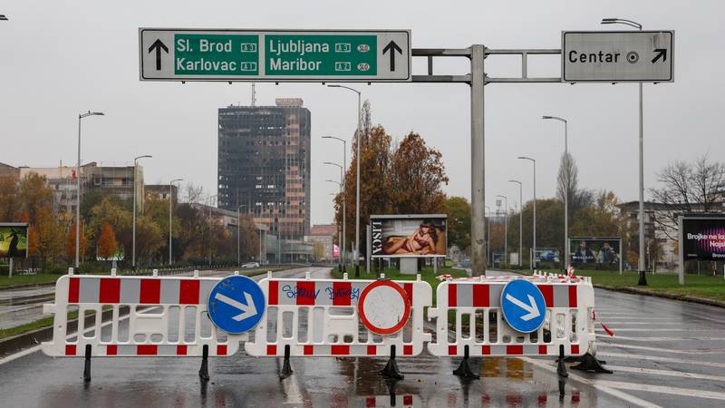 V Zagrebu začeli z začasno regulacijo prometa pri Vjesnikovem nebotičniku