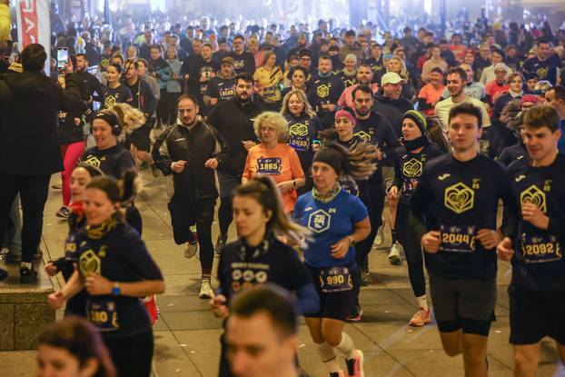 Održan 14. Zagrebački noćni cener na kojem je sudjelovalo oko 3000 trkača