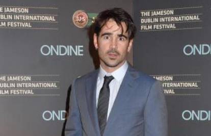 Zavodnik Colin Farrell je opet slobodan nakon prekida veze