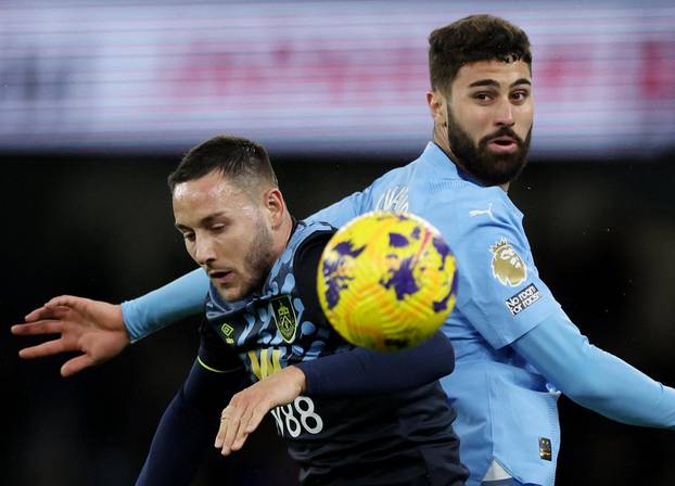 Premier League - Manchester City v Burnley