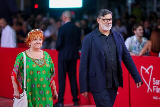 Sarajevo: Filmske zvijezde prošetale drugim crvenim tepihom drugog dana 32. Sarajevo Film Festivala