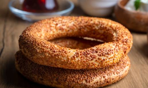 Jednostavan ukusni turski simit