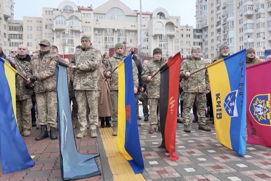 Minuta &scaron;utnje u Kijevu za poginule ukrajinske vojnike