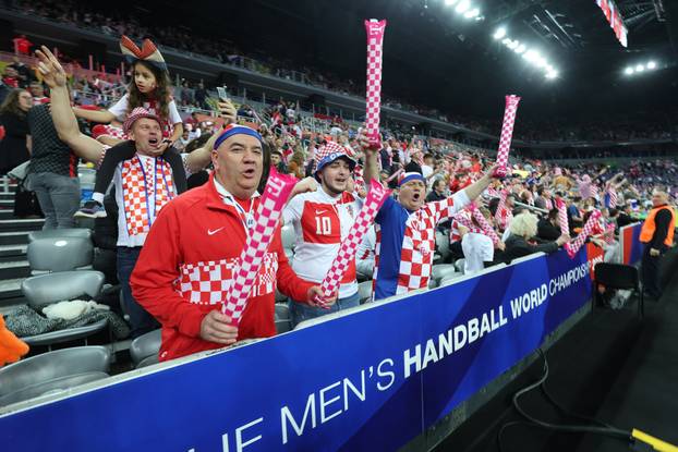 Navijači spremni za utakmicu Hrvatske i Islanda na Svjetskom rukometnom prvenstvu 