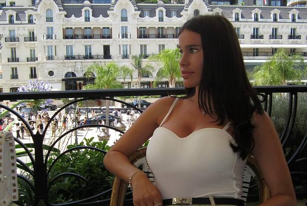 FOTO 'Srpska Diletta' mnogima razbistri um nakon nogometa...