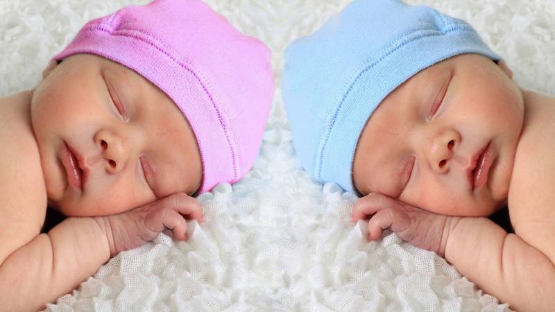 Potpomognutom oplodnjom su dobili sina i kćer, a onda šok: 'Pa čija su ovo djeca?'