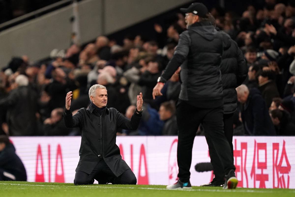 Mourinho na koljenima: 'Redsi' slavili, bez poraza i 38. susret!