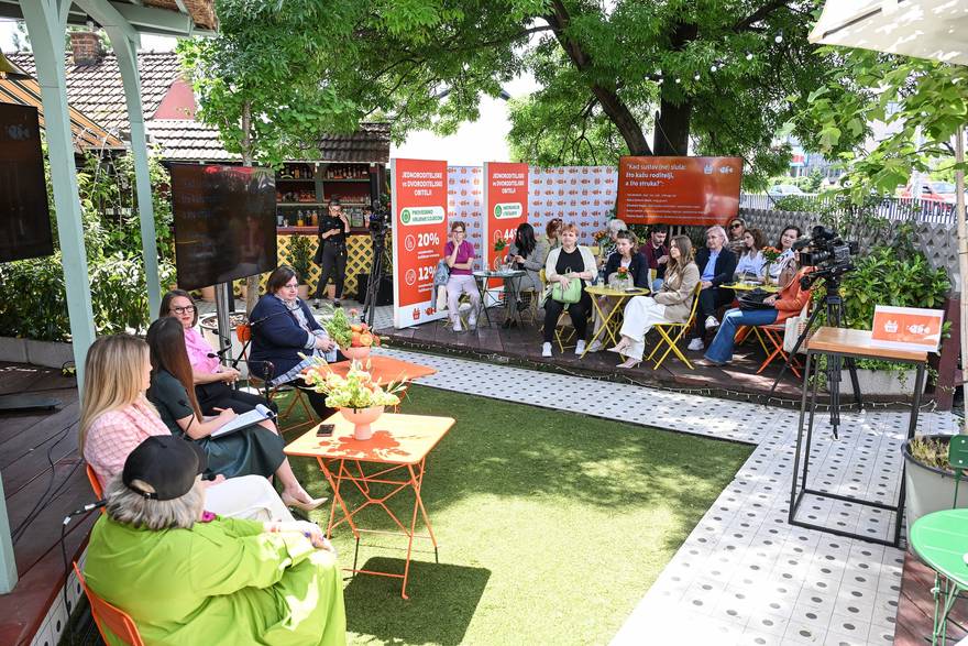 Održan panel Narančasta ribica o životu