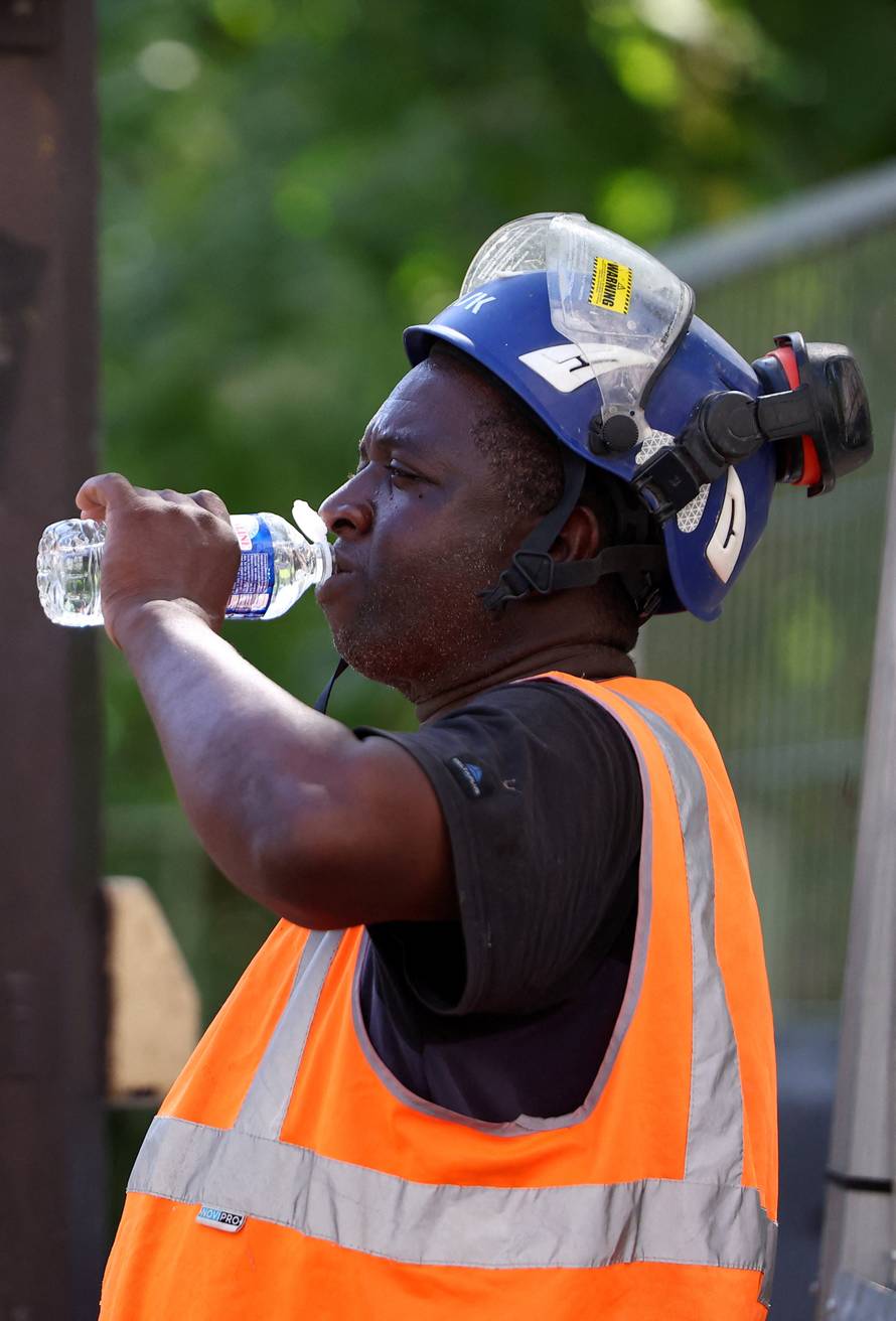 Heatwave hits France