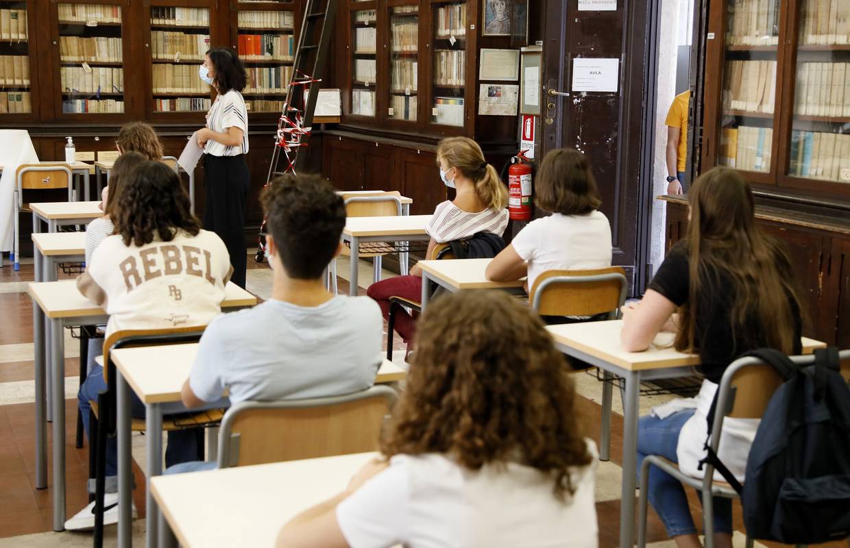Filozofski fakultet u Zagrebu objavio koliko je studenata i zaposlenika cijepljeno
