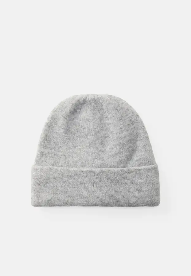 Pregledali smo ponudu za vas! Top kape i šalovi za svaki dan