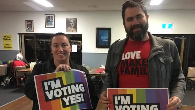 Australski gay aktivisti družili se pod Pavelićevom slikom...
