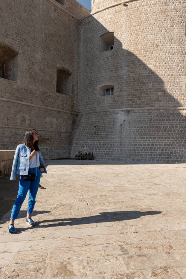 Dubrovnik: Sunčan i topao jesenji dan u gradu