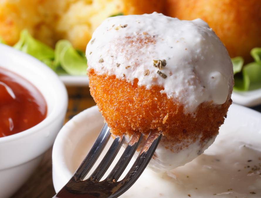 Kroketi sa sirom i vrhnjem su jako fini, a lako ih je napraviti