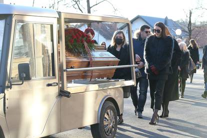 Zagreb:  Posljednji ispraćaj legende Dinama Stjepana Lamze na groblju Mirogoj 