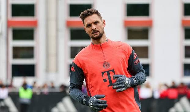 GER, Oeffentliches Training, FC Bayern Muenchen, Fussball, Saison 2024/2025, 06.05.2025