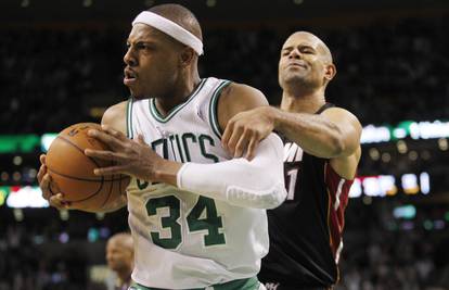 Boston Celticsi srušili prvake; Lakersi dobili novog "Kobea"