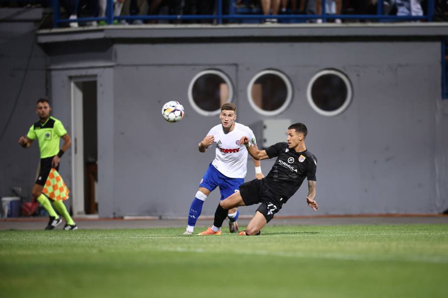 Posušje: Prijateljska utakmica Posušje - Hajduk u rasprodanom stadionu