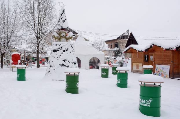 Snijeg je prekrio Sisak 