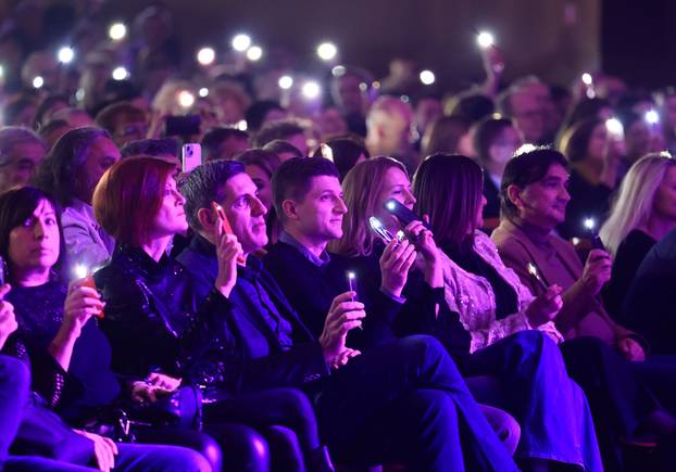 Teška industrija u zagrebačkoj dvorani Vatroslav Lisinski proslavila 50 godina postojanja.