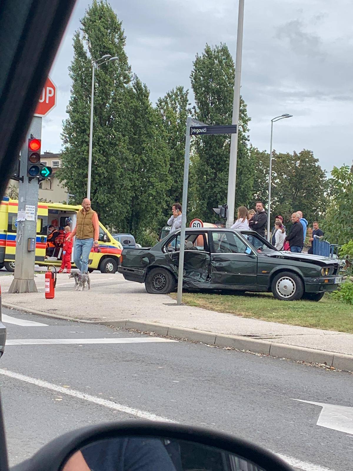 Sudarili se Porsche i BMW u Zagrebu, ozlijeđeno dvoje ljudi