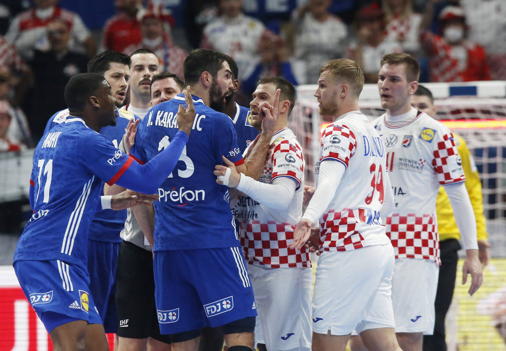 EHF 2022 Men's European Handball Championship - Group C - Croatia v France