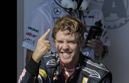 Sebastian Vettel u Abu Dhabiju ne svlači svoje sretne gaće...