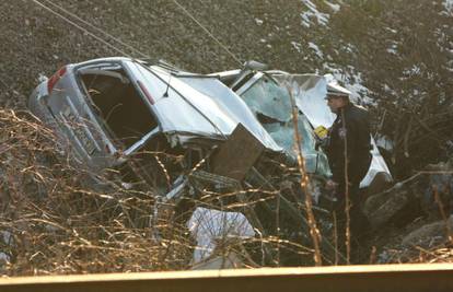 Putnički vlak naletio na auto kod Karlovca, dvoje mrtvih