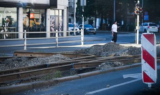 Vru&cacute;ina obustavila radove na tramvajskoj pruzi u Zagrebu