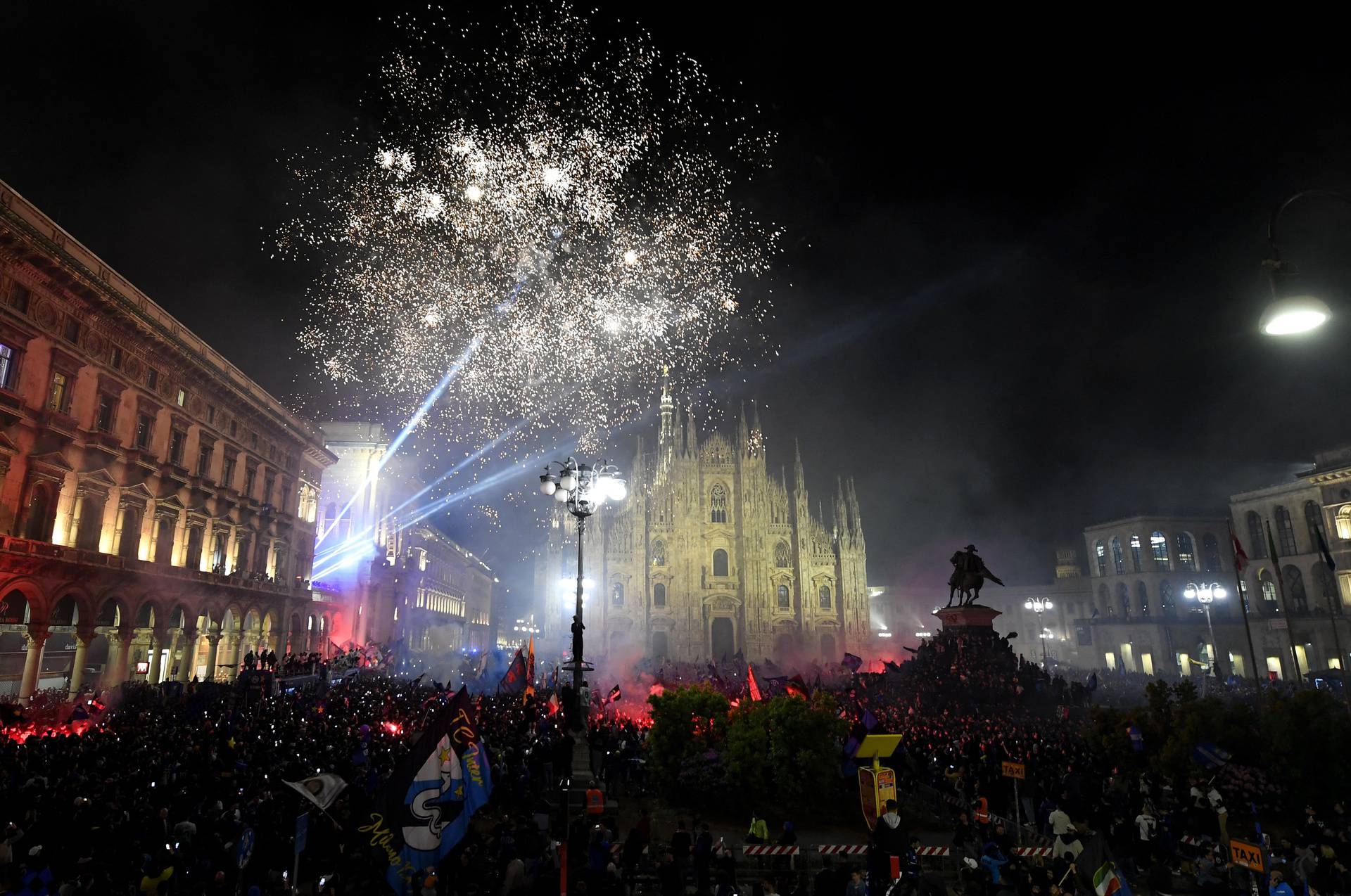 Serie A - Inter Milan celebrate winning Serie A