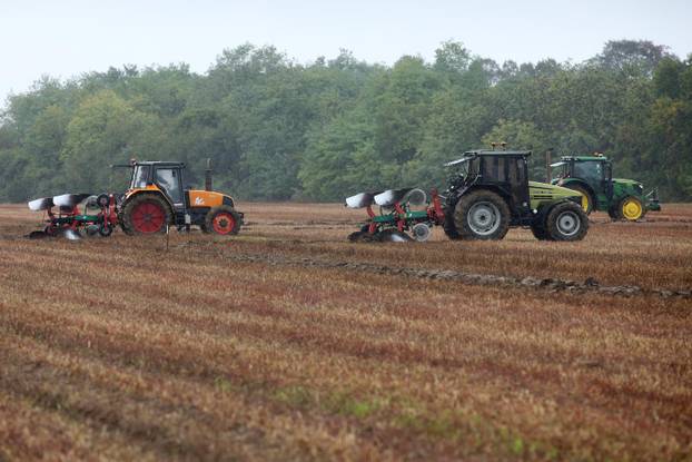 Velika Gorica: Održano jubilarno 20. državno natjecanje u oranju