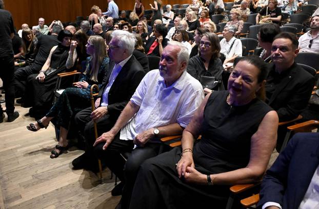 Zagreb: Komemoracija za nedavno preminulu hrvatsku spisateljicu, novinarku i feministkinju Slavenku Drakulic