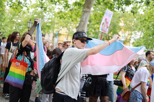Zagreb: 25. Povorka ponosa LGBTIQ zajednice "Korak po korak, iskorak!"
