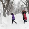 Zimska oluja u SAD-u: Snježna mećava stvara probleme u prometu, temperatura i do -45°