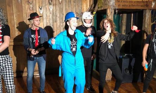 Mentori showa posvađali su se zbog hit pjesme Brune Marsa!