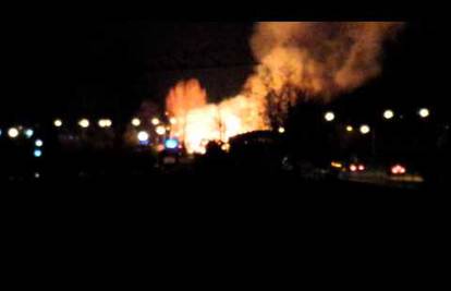 Veliki požar u Banja Luci: Planula je tvornica namještaja