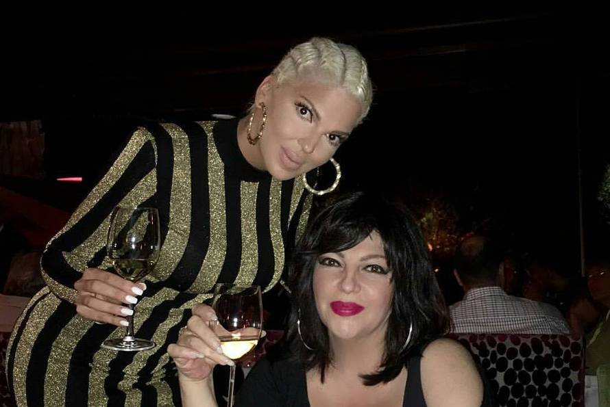 Karleuša tuži šefa TV Pinka: 'Odj*** kamere s groba majke'