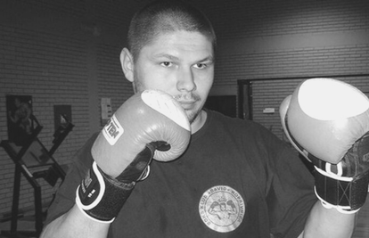 Nakon teške bolesti preminuo je hrvatski boksač Ivan Andrašić