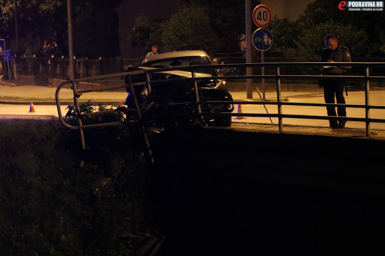 Smrskao BMW i most: Lakše je ozlijeđen, izgubio je kontrolu...