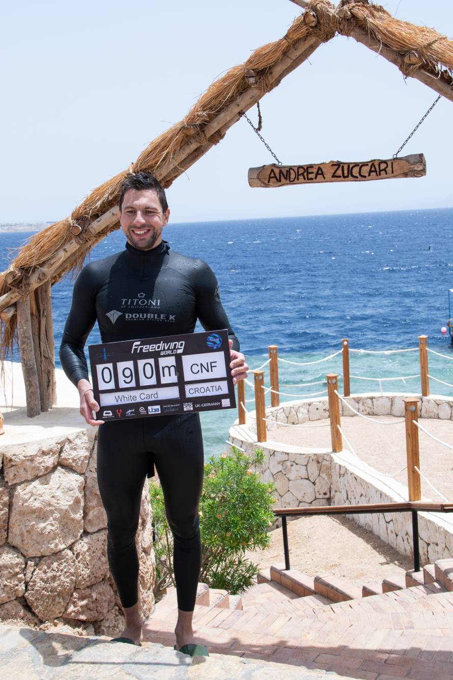 VIDEO Senzacionalni Riječanin zaronio 103 metra bez peraja i postavio novi svjetski rekord!