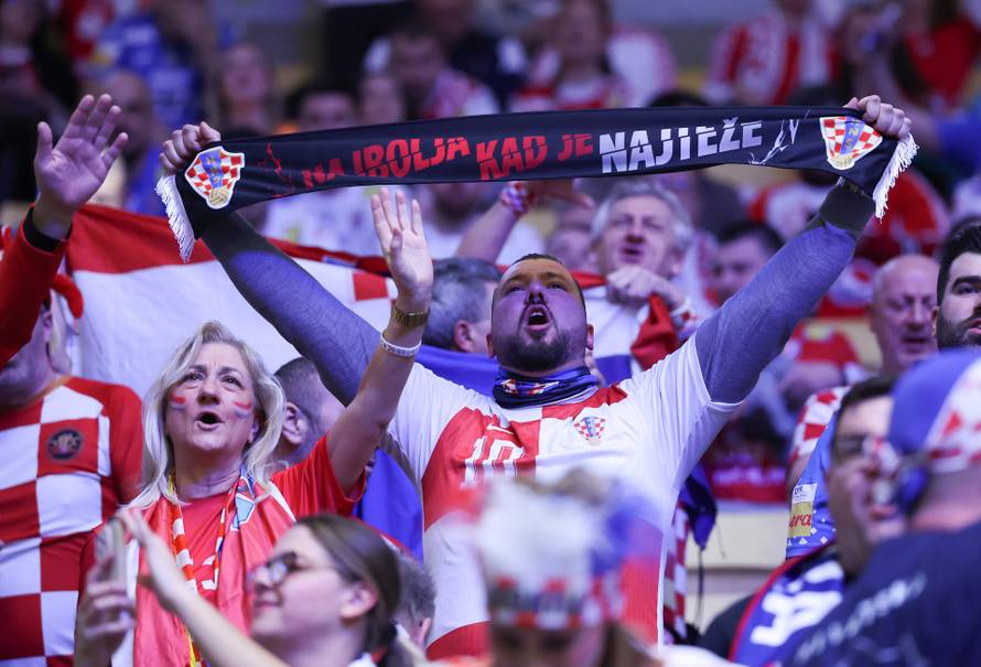 Navijači na utakmici između Islanda i Hrvatske u borbi za treće mjesto EHF Europskog prvenstva