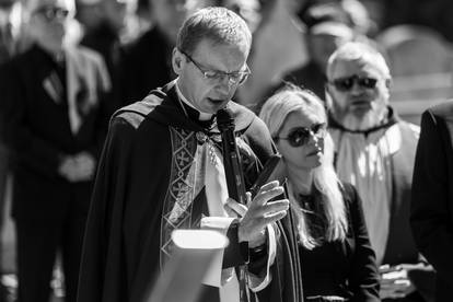 FOTO Obitelj i prijatelji oprostili se od glazbenice Vere Svobode