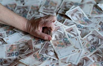 Rekli ženi (81) da su iz banke: Ukrali  joj više od 150.000 kuna