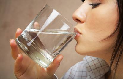 Napravite alkalnu vodu i pijte je svaki dan: Dulje ćete živjeti