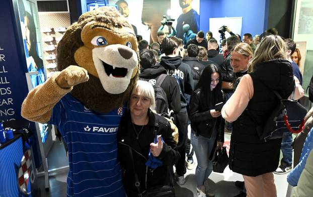 Zagreb: Igraci Dinama na druzenju s navijacima