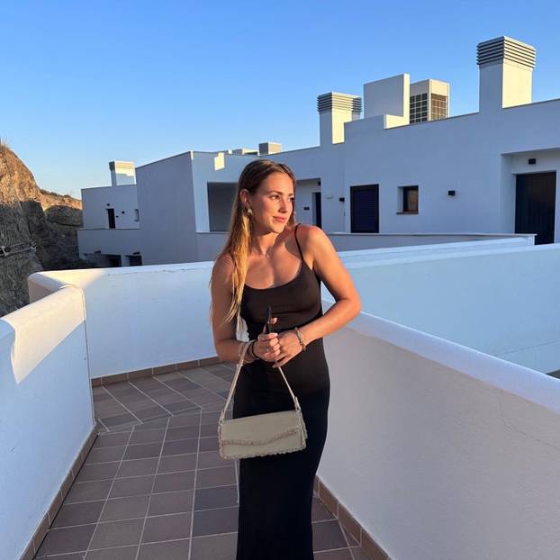 FOTO Španjolka koja dominira s motkom golica maštu pratitelja: 'Nije mi cilj samo skočiti visoko'