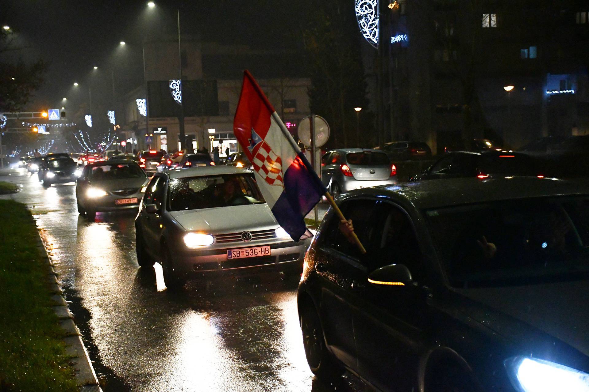 Slavonski Brod: Veliko slavlje nakon utakmice na ulicama grada i uz koncert Šajete.