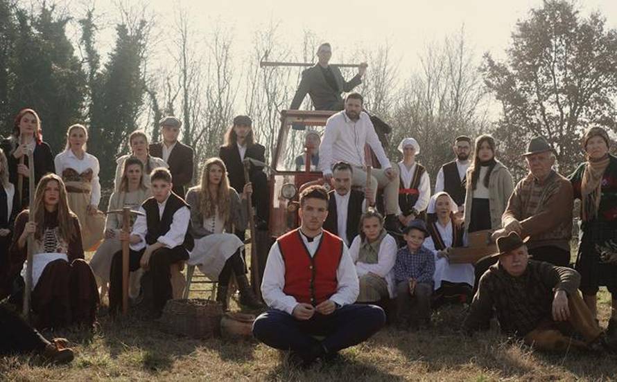 I političari plešu kako Lasagna svira! Flego o TikTok trendu za 24sata: 'Volim ovakve stvari!'